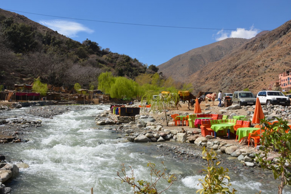 Hike to the waterfalls of Setti Fadma